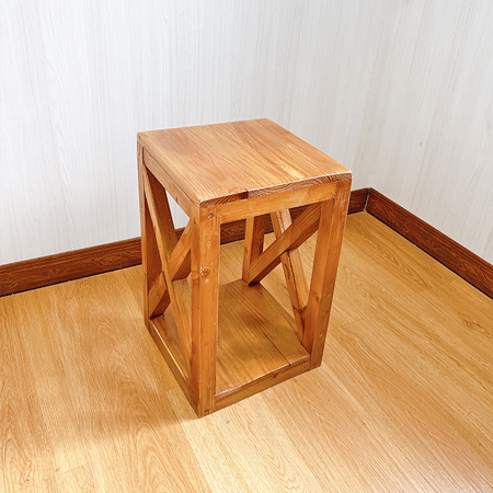Mesa de madera rústica para decoración de hogares